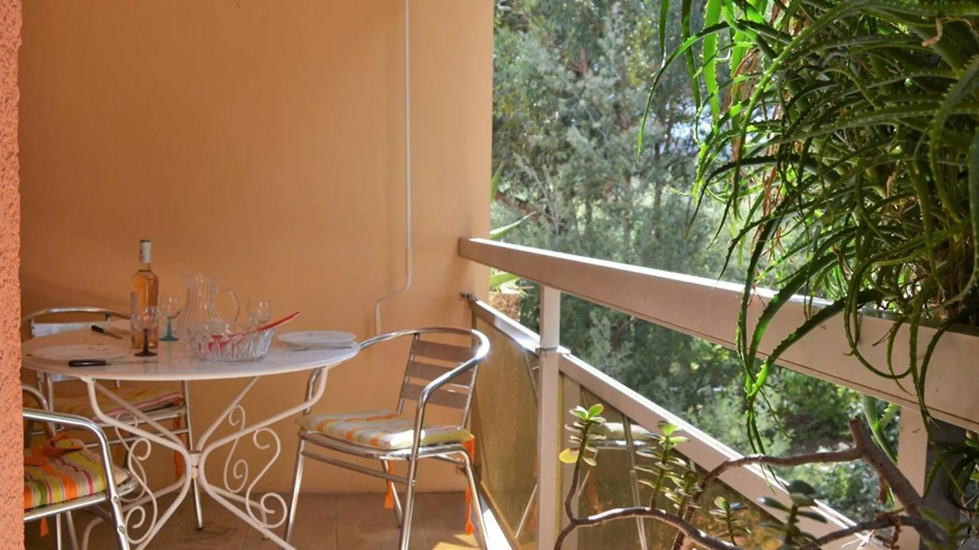 Appartement 2P 4 Couchages Avec Balcon Et Garage - Proche Plage Et Commerces - Fr-1-251-520 Bormes-les-Mimosas Apartament